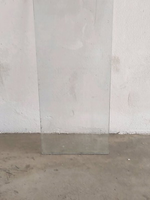 Τζάμια διαφανή μεταχειρισμένα 98 x 40 cm, πάχος 10 χιλιοστά