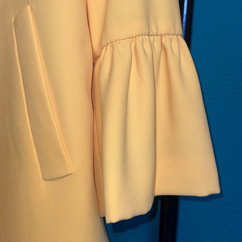Zara yellow jacket like new, size S