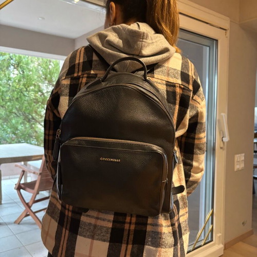 Coccinelle leather backpack like new, black