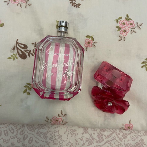Bombshell in Bloom Victoria Secret empty bottle like new