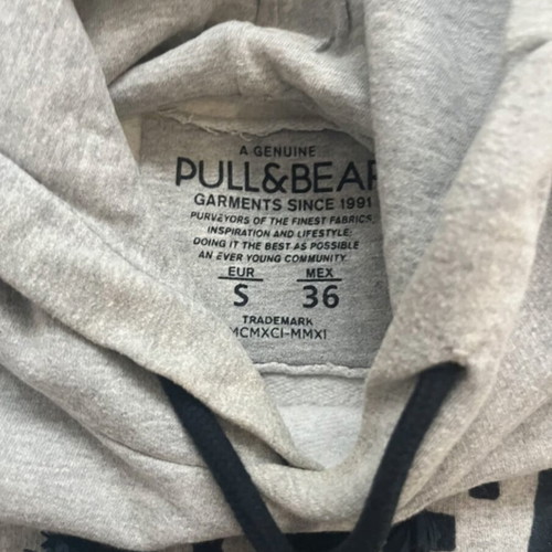 Pull & Bear grey sweatshirt like new, size S