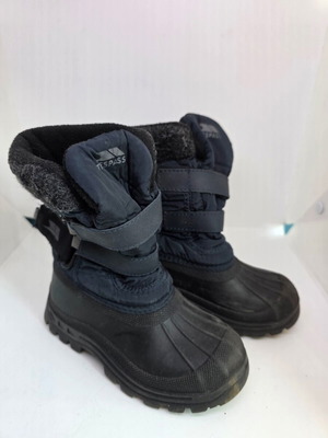 Trespass boots size 28 used, blue