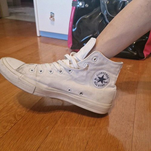 Genuine sneakers in very good condition, size 45
