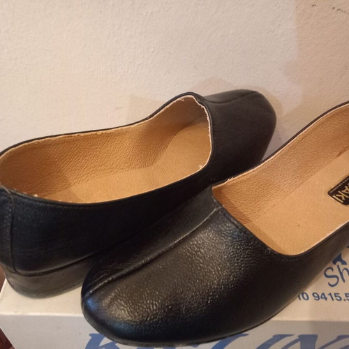 Moccasins size 39, black leather, anatomical shoes