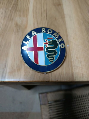 Alpha Romeo emblem used, in good condition