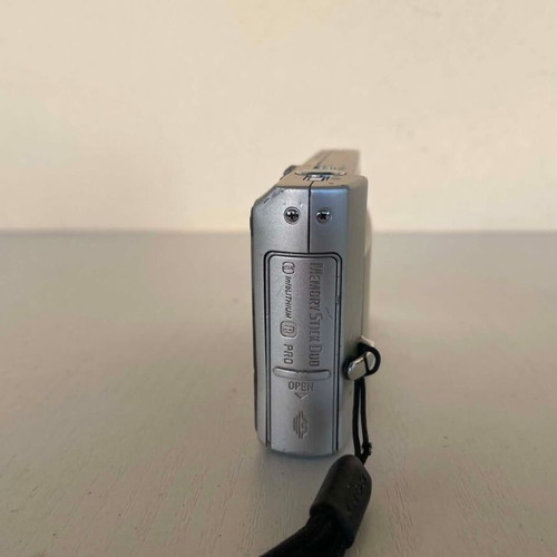 Sony Cyber-Shot DSC-T30 Silver Camera used, non-functional
