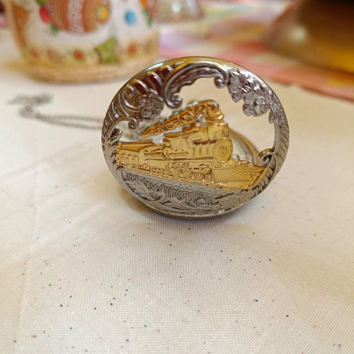 Pocket watch pendant old style new with battery
