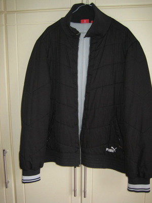 Puma men's jacket size Large like new, black and white
