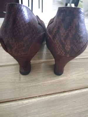 Brown Kastoria pumps, size 39