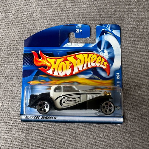 Hot Wheels 1937 Bugatti mainline model 2001 new