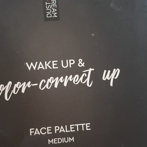 Makeup set foundation Mon Reve 105, mascara Golden Rose, face palette, brushes
