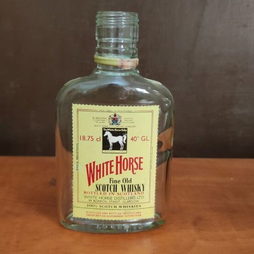 White Horse Vintage Whisky Bottle 18.75cl used, collectible