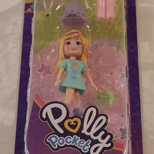 Polly Pocket doll new in box with clothes