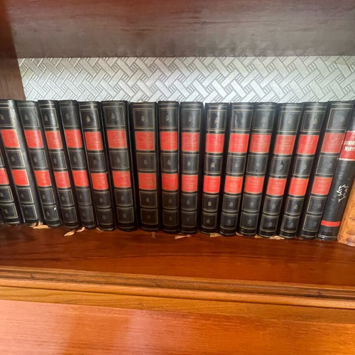 Apanta ton Neoellinon Klassikon, 34 volumes, Vlachogiannis editions