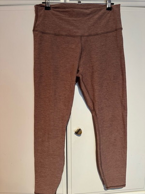 Κολάν Alo Yoga Large/XL σαν καινούργιο, μπεζ ροζ