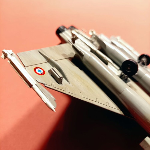 Πλαστικό μοντέλο Rafale 1/72 καινούργιο, βαμμένο αερογράφο
