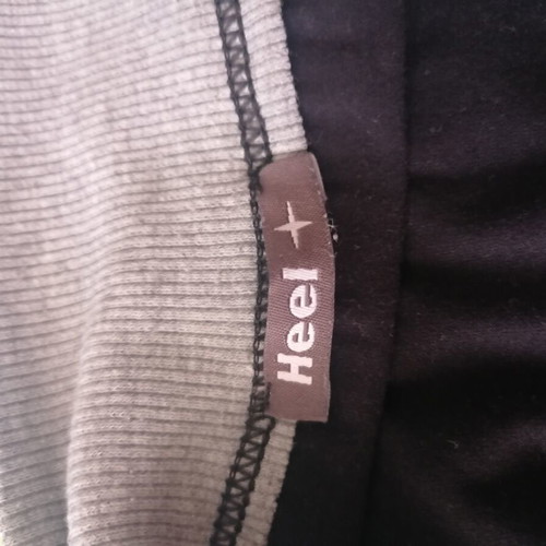 Heel skirt size M used, black with small print