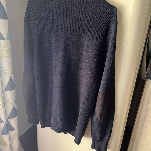 Pull and Bear cardigan like new with discreet elbow patches