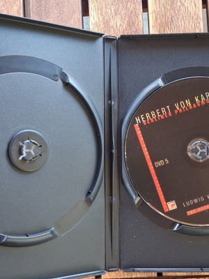 Herbert Von Karajan The Reference Collection 2 DVD cases used, classical