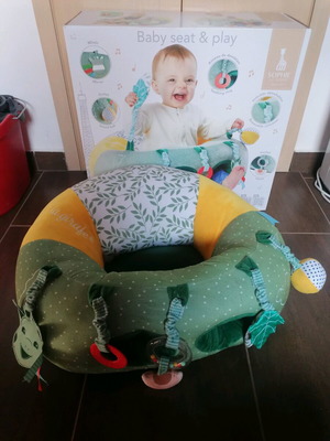 Sophie La Girafe Baby Seat like new