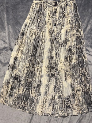Zara midi skirt used, multicolor, size S