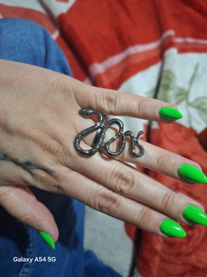 Snake ring used, silver color