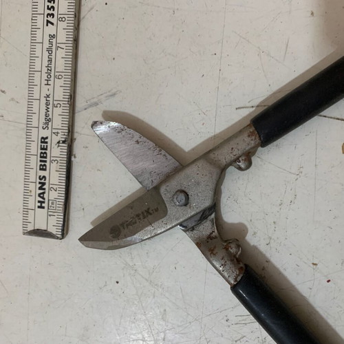 Mini metal sheet scissors for jewelry making used