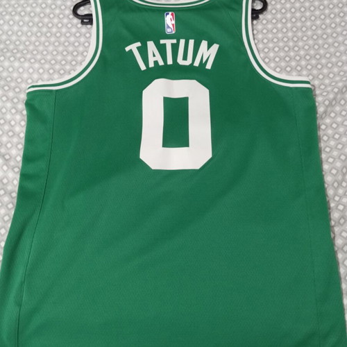 Boston Celtics tee Jason Tatum 2022-23 season, like new, size large