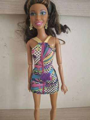 Barbie Fashionistas Nikki 2014 Mattel doll like new