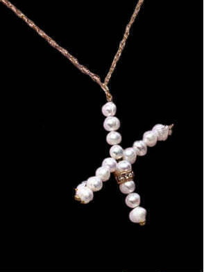 Monograms with pearls and gold stainless steel chain, new