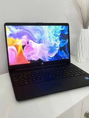 HP 15s-fq5040nq Laptop with Intel Core i3-1215U, 8GB RAM, 256GB SSD