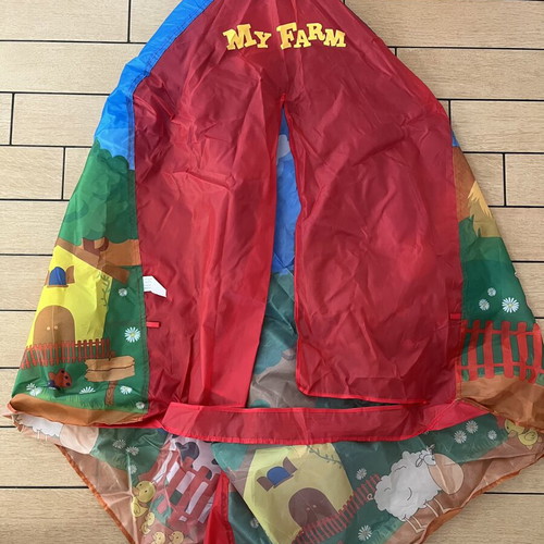 Children's Farm Play Tent like new, 95x72x102 cm