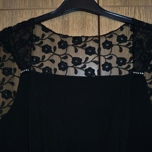 Dress with lace small-medium festive like new, black