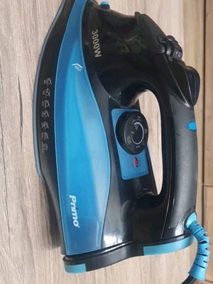 Primo steam iron 3000 watt like new with adjustable temperature