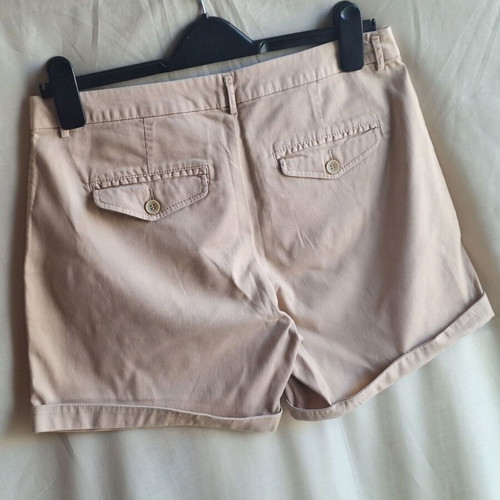 United Colors of Benetton Beige Micro Stripe Chino Shorts Small like new