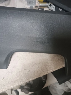 Αερόσακος ποδιών για Toyota Auris '15-'18, σαν καινούργιο