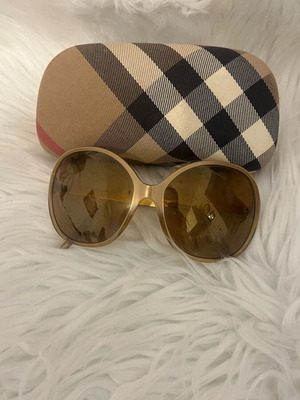 Burberry sunglasses used, brown-beige with case