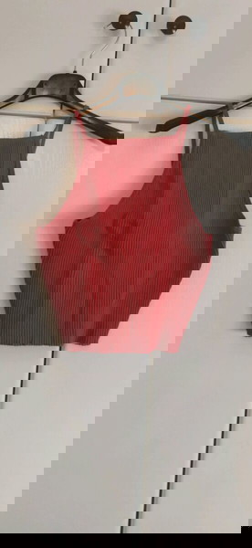 Pink Woman Medium ριπ κόκκινο μπλουζάκι