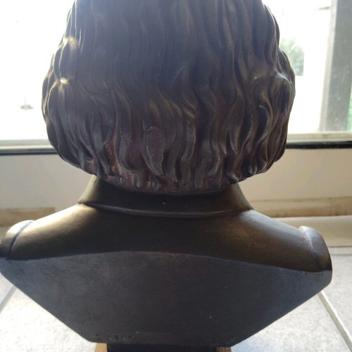 Beethoven Ludwig van bust used, 29 x 20 cm, sculptor E. Goggakis engraved