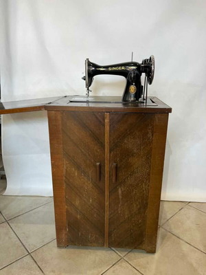 Singer vintage sewing machine cabinet EL459303 78x52x42