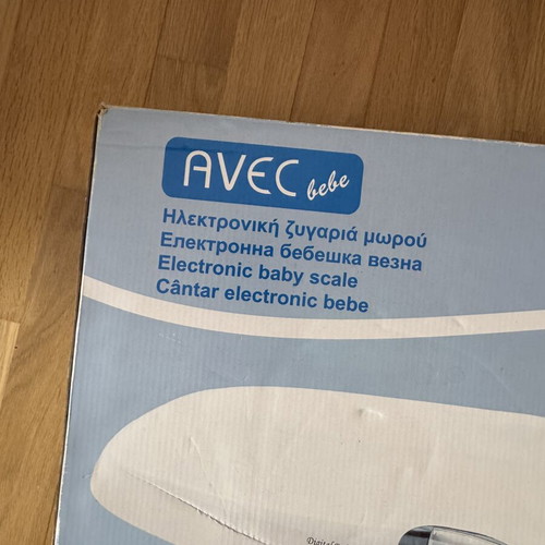 AVEC bébé electronic baby scale like new with music function