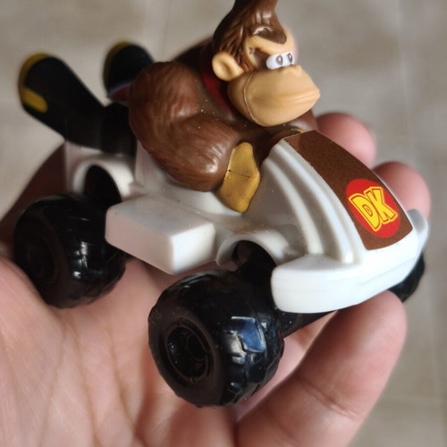 Nintendo Super Mario Bros Donkey Kong figure used, original collectible