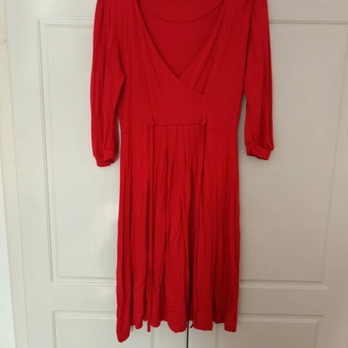 Red pleated dress Zara like new with V and 3/4 sleeves