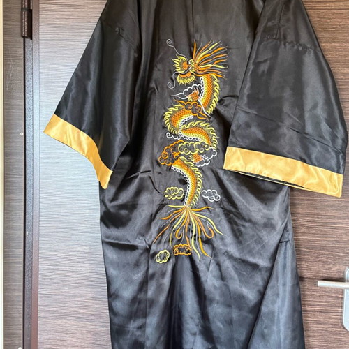 Silk kimono new, unworn, black and gold, size L