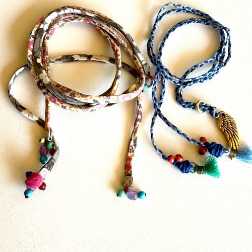 Fabric bracelets like new, colorful with nice finishing