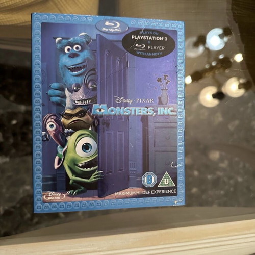 Monsters Inc Blu-Ray used without Greek subtitles, cracked case