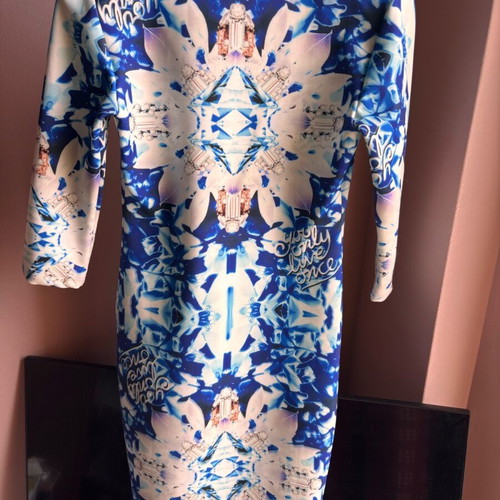Women's dress like new, size S, blue and white with diamond pattern