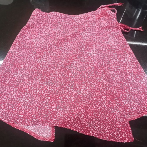 Shein wrap skirt like new, short red with small white flowers