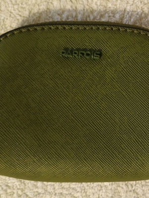 Parfois women's wallet green like new