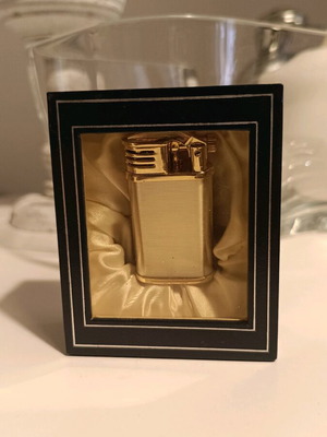 Ronson collectible lighter new with metallic two-tone body